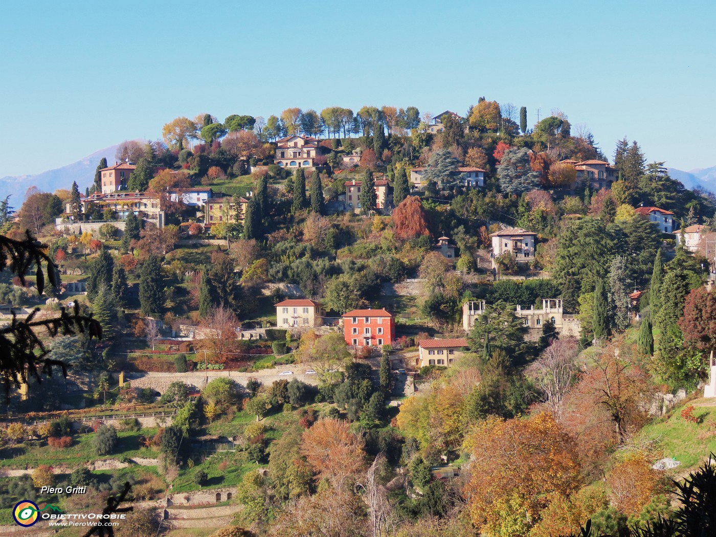 30 Vista sul Monte Bastia.JPG